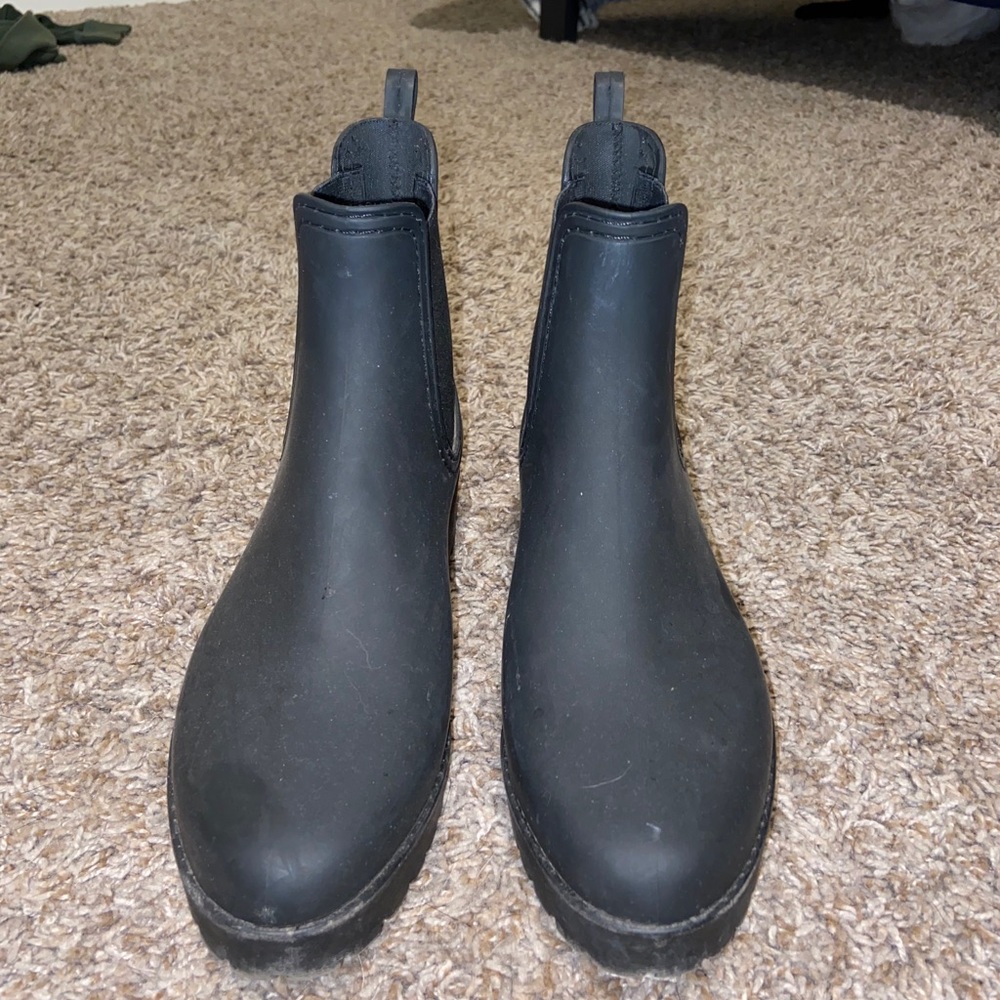 Black boots